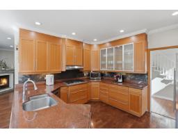 20560 46a Avenue, Langley, BC V3A3J8 Photo 12