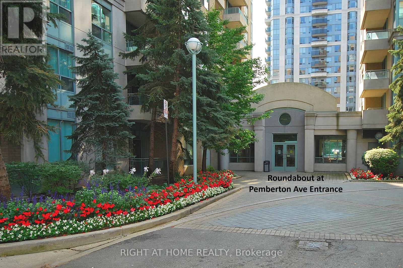 #1009 39 PEMBERTON AVENUE - 22