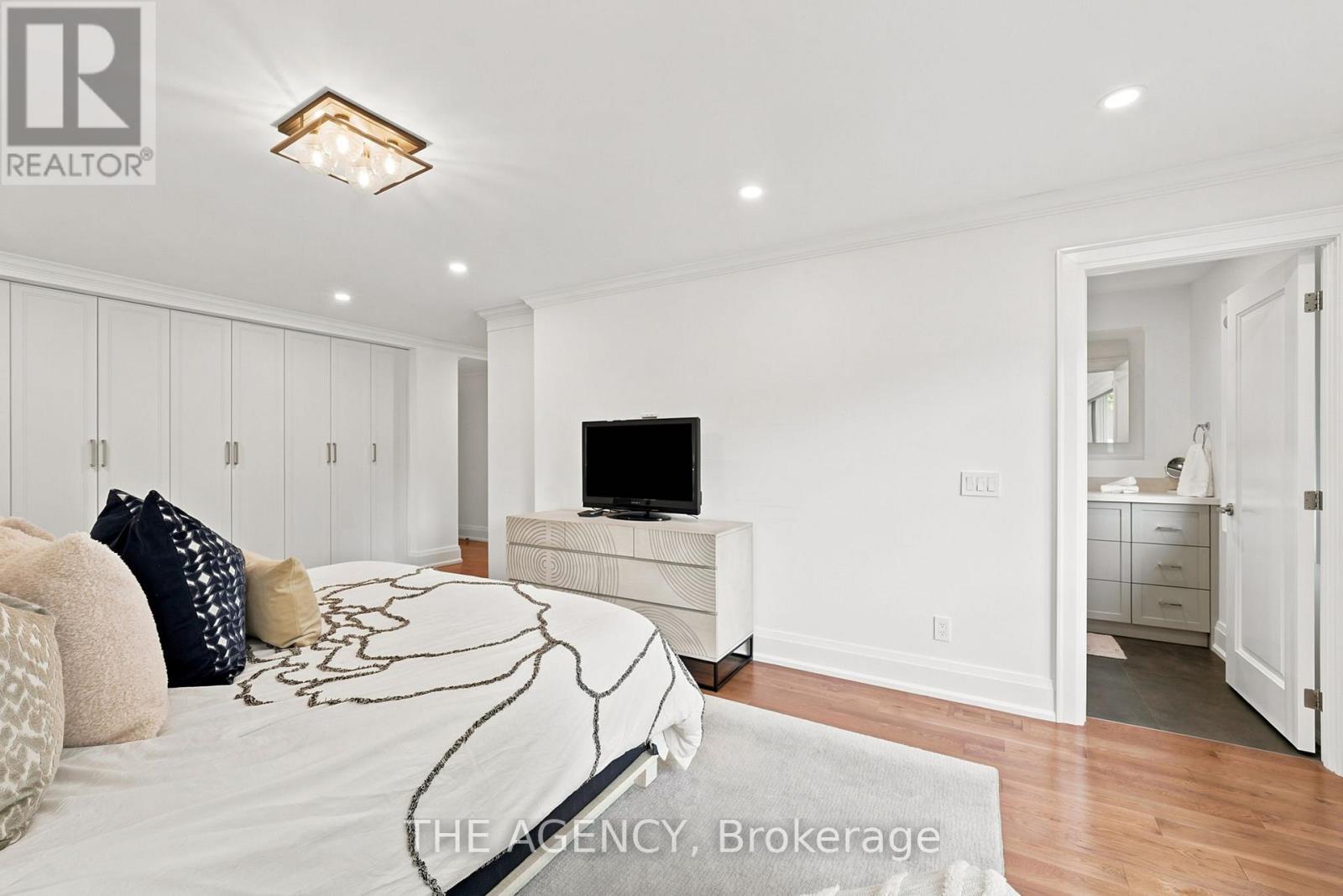 418 SOUDAN AVENUE - 18
