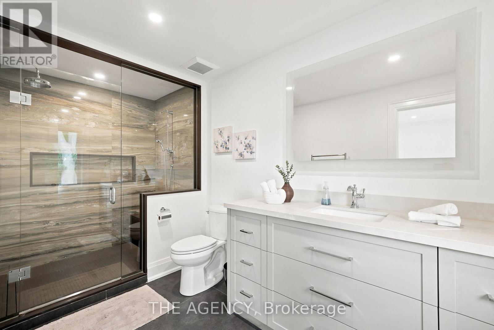 418 SOUDAN AVENUE - 19