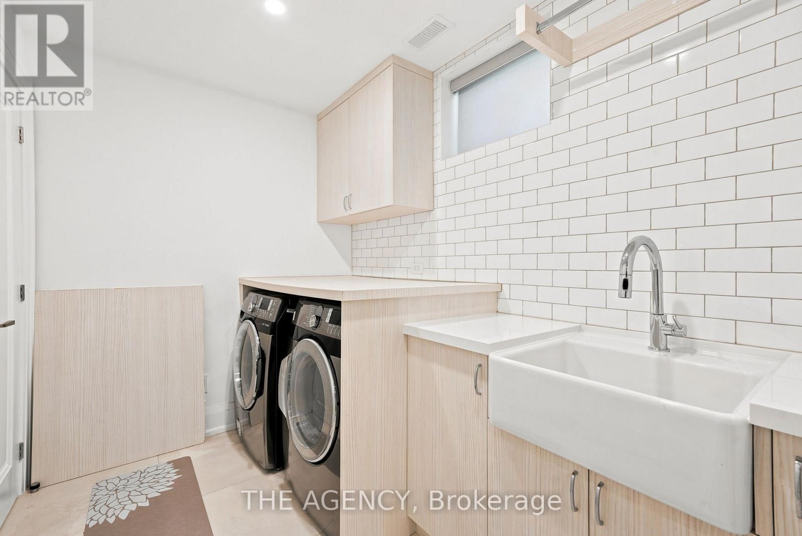 418 SOUDAN AVENUE - 31