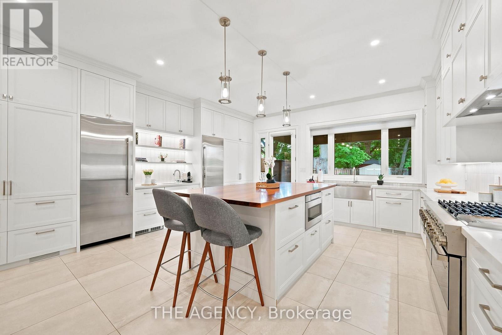 418 SOUDAN AVENUE - 8