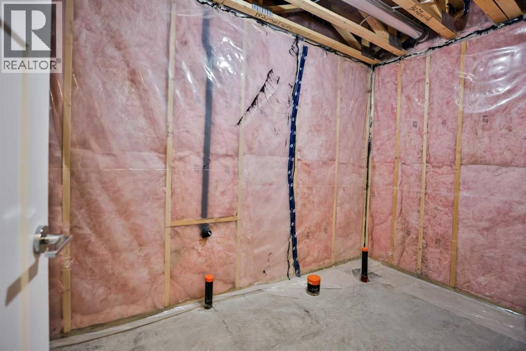 470 Bluebell Lane W — photo 23
