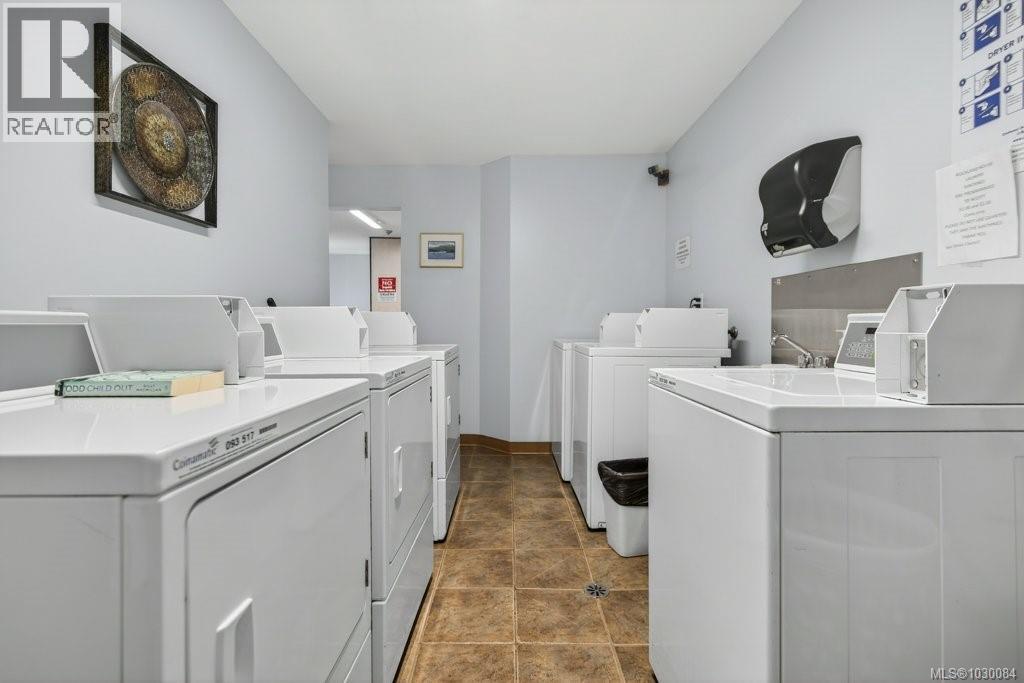 #312 585 DOGWOOD St S - Image 35