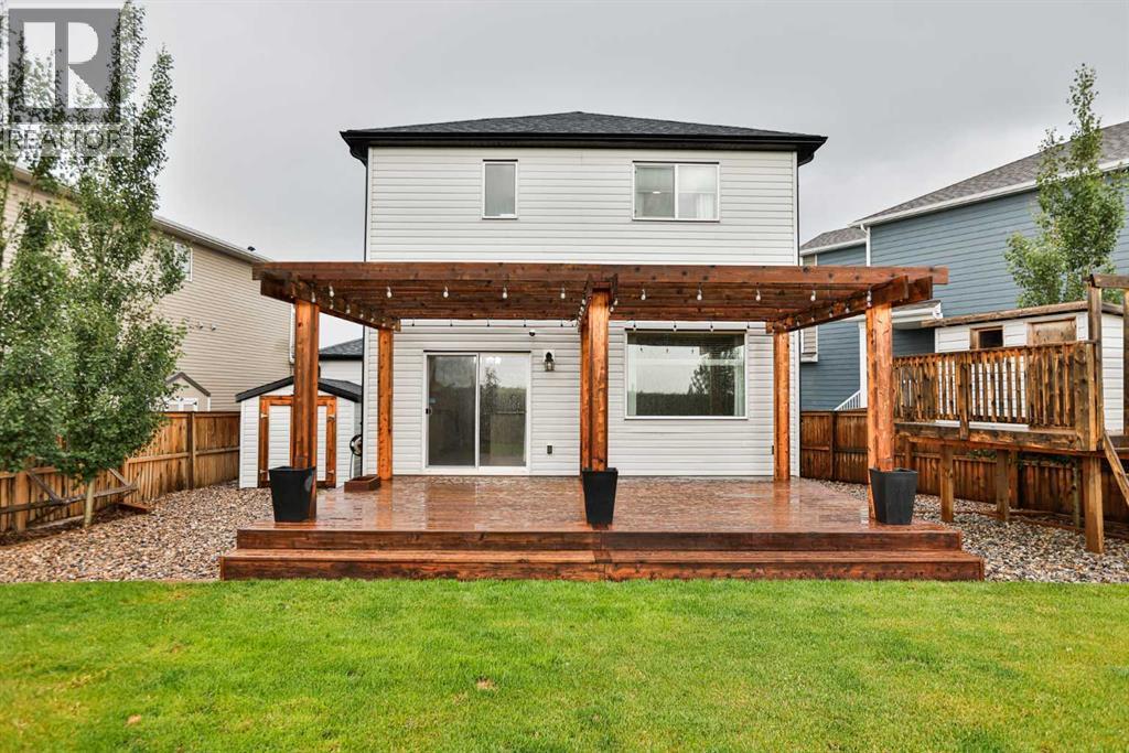470 Bluebell Lane W — photo 26