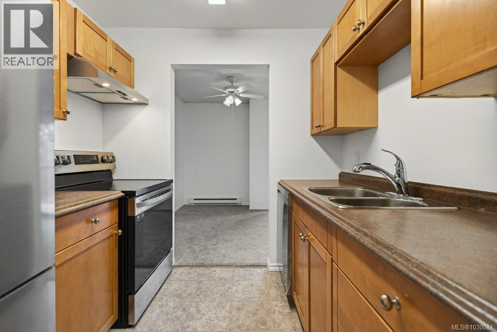 #312 585 DOGWOOD St S - Image 16