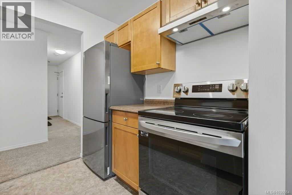 #312 585 DOGWOOD St S - Image 18