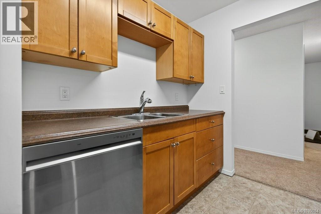 #312 585 DOGWOOD St S - Image 17