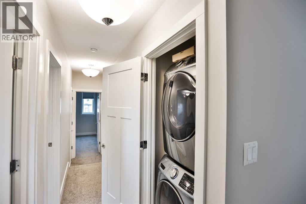 470 Bluebell Lane W — photo 15