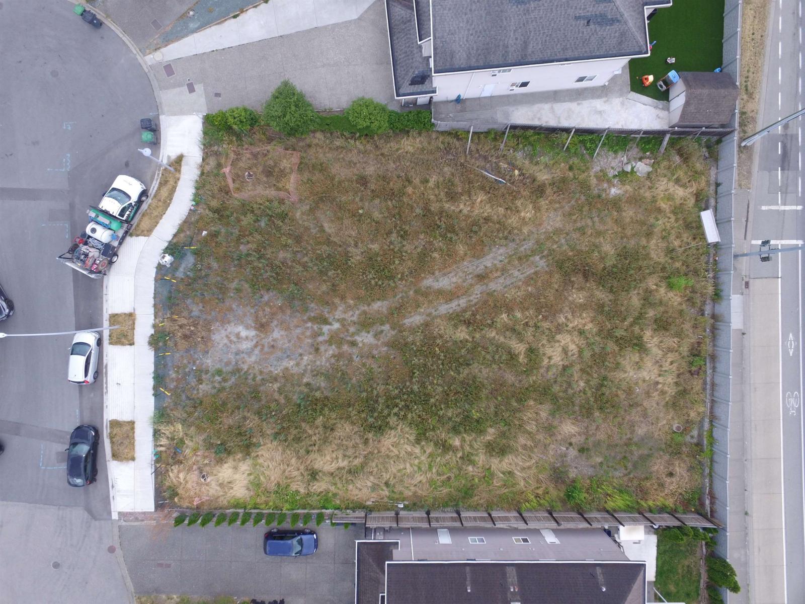 6220 175B STREET, Surrey — photo 3