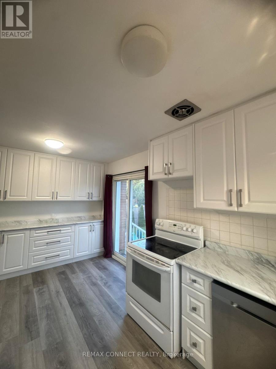 1039 WILLOWDALE AVENUE - 12