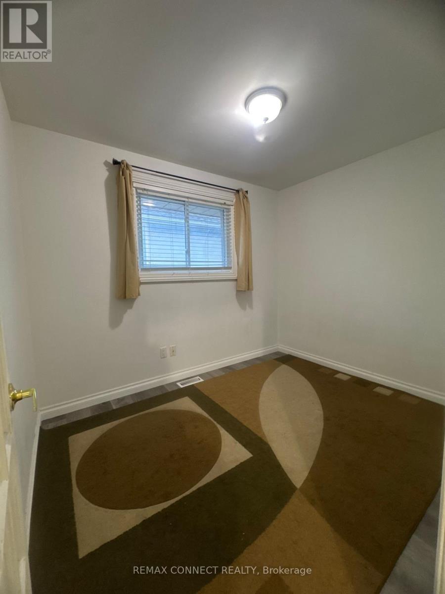 1039 WILLOWDALE AVENUE - 24