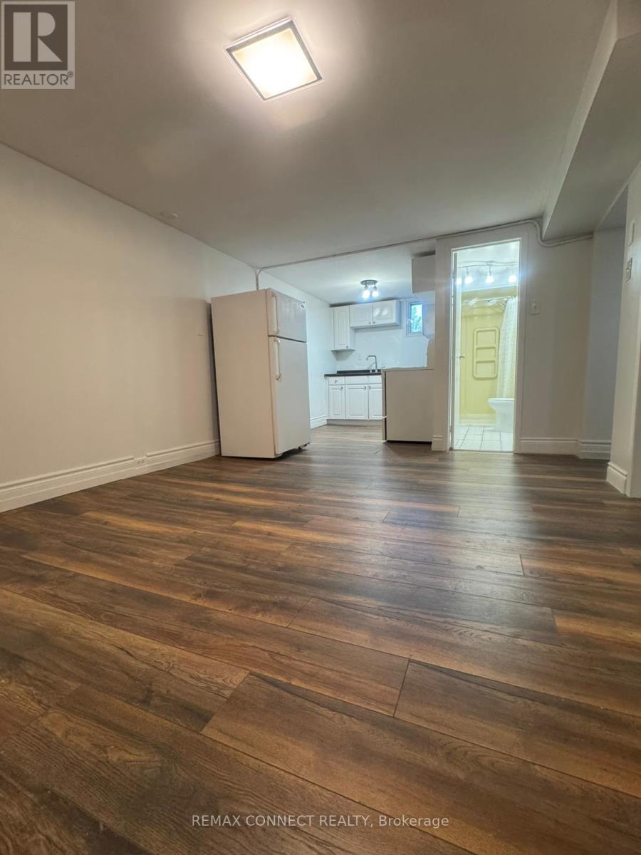 1039 WILLOWDALE AVENUE - 35