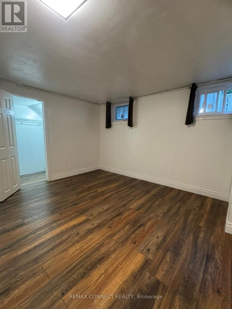 1039 WILLOWDALE AVENUE - 38