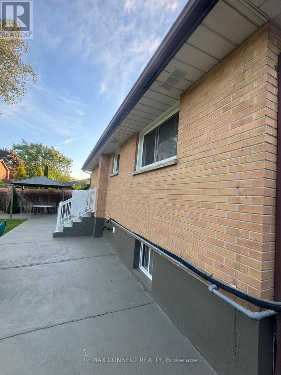 1039 WILLOWDALE AVENUE - 47