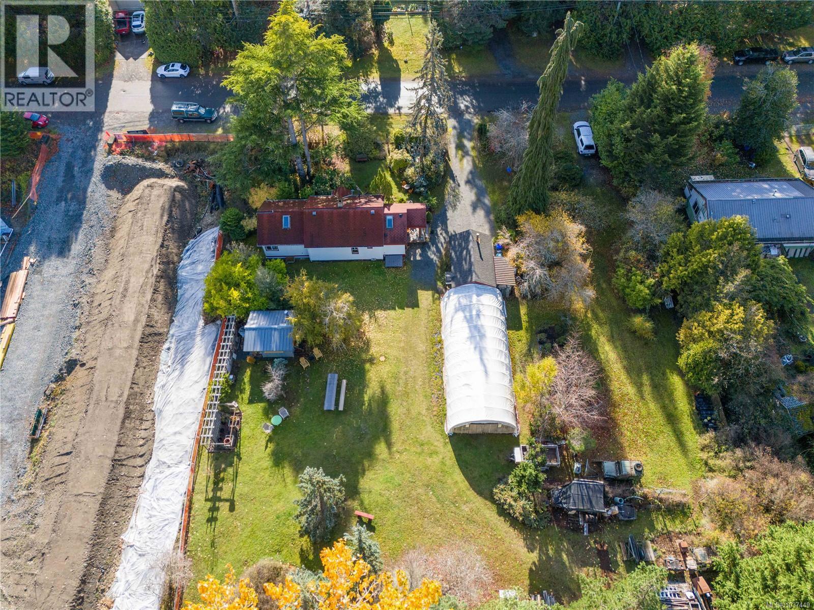 681 Turner Rd - 11