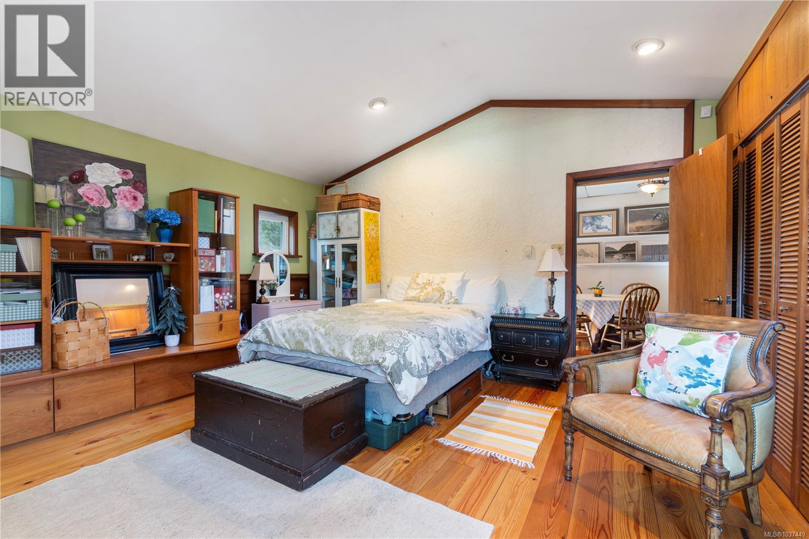 681 Turner Rd - 32