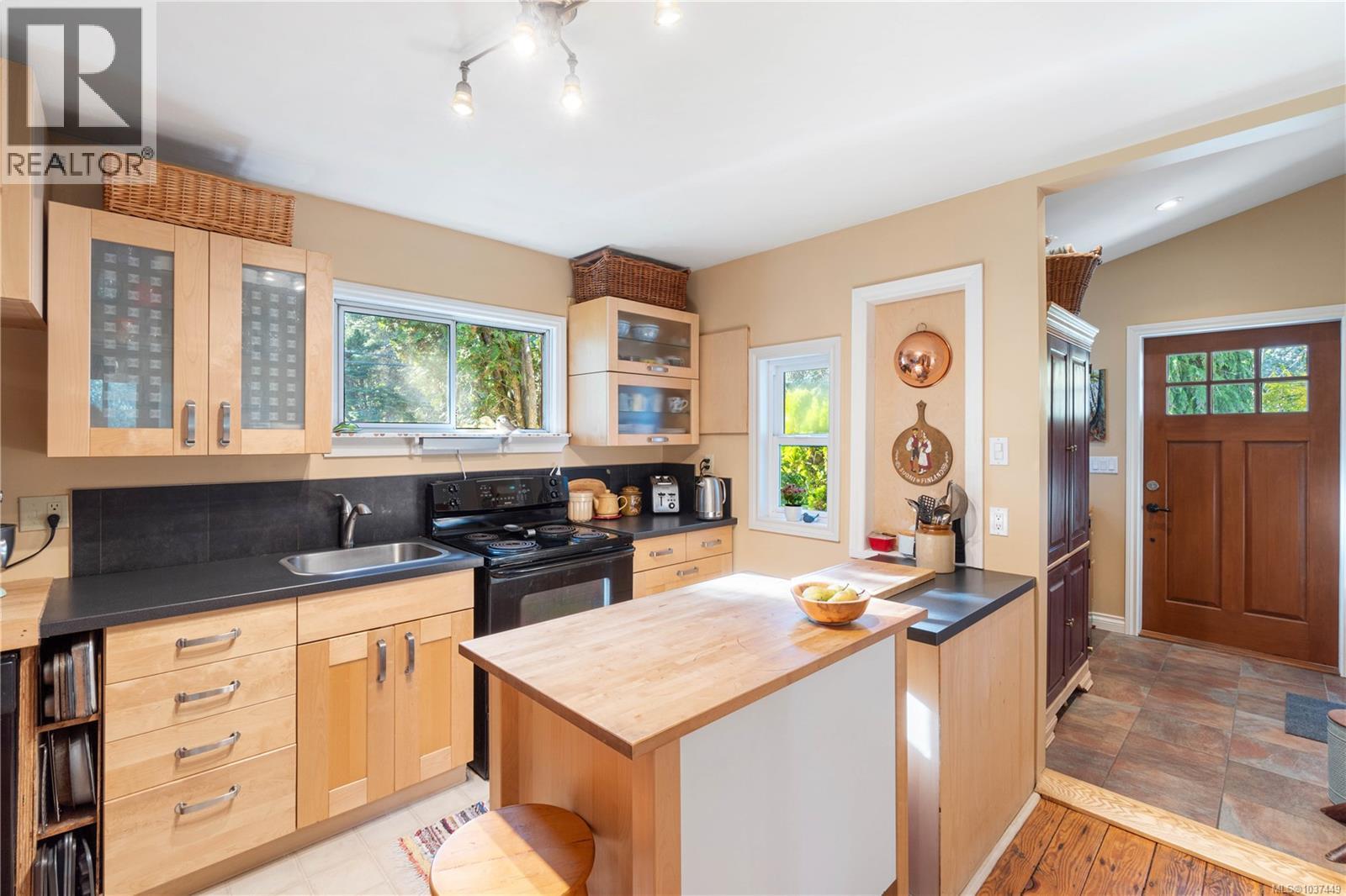 681 Turner Rd - 4