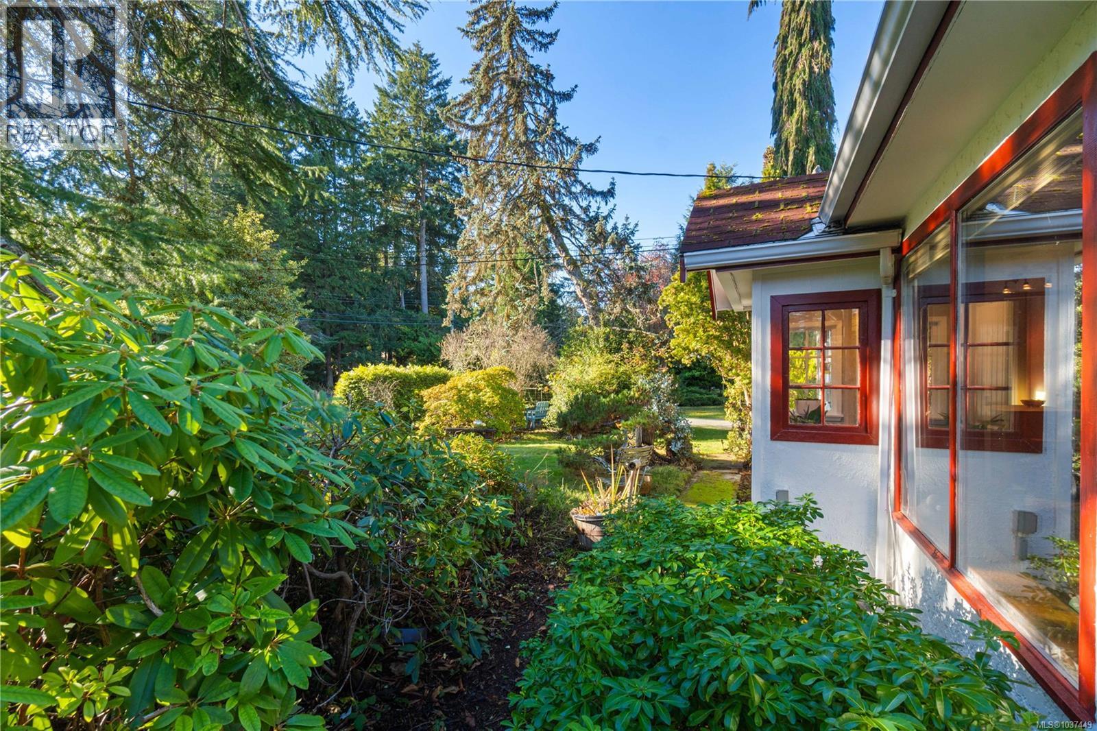 681 Turner Rd - 51