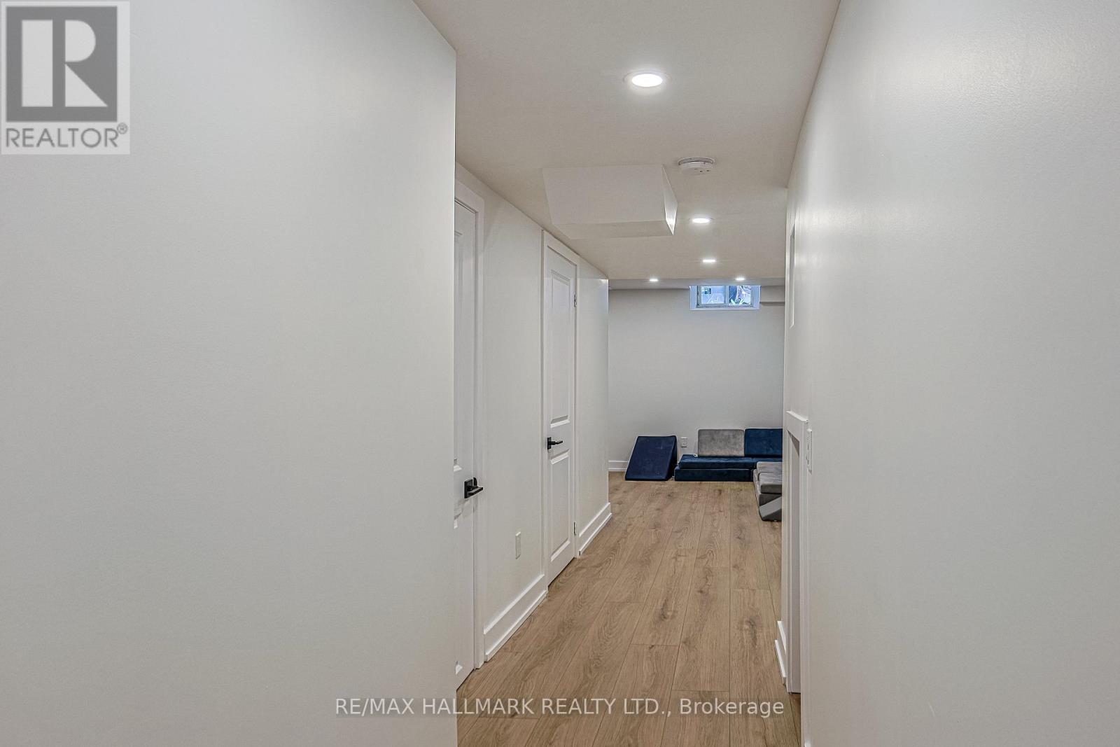 256 SANDALE ROAD - 23