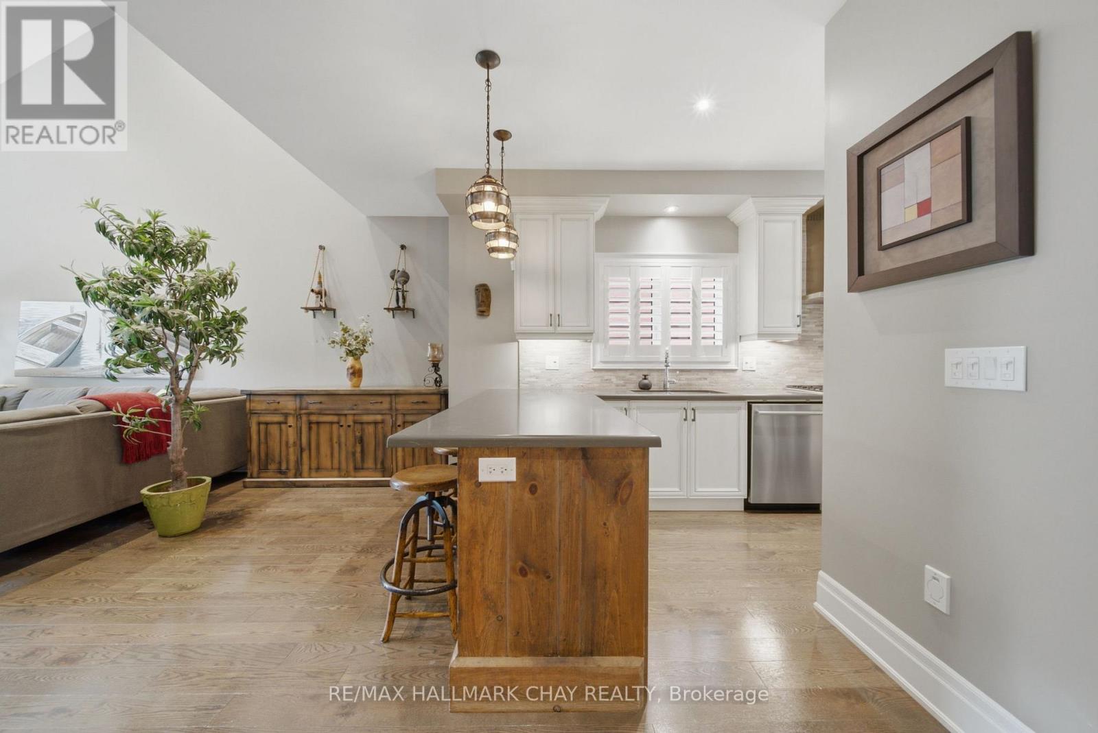 3306 SUMMERHILL WAY - 35