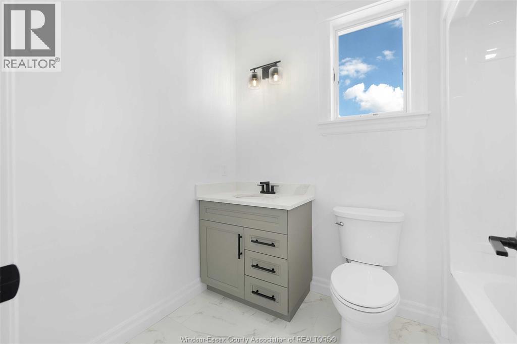 88 GRAF STREET - 24
