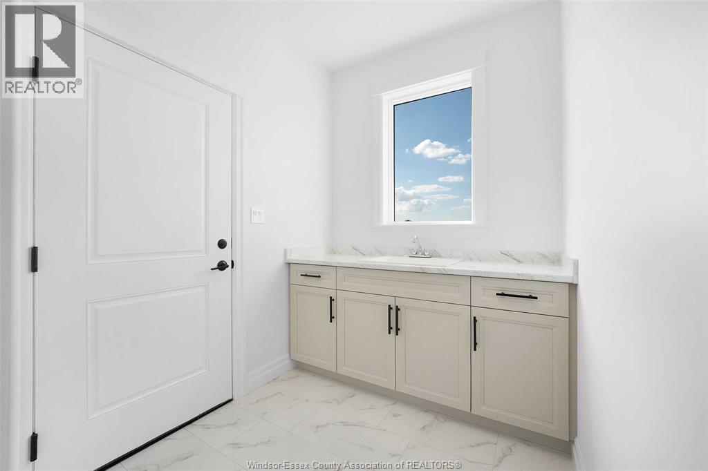 88 GRAF STREET - 27
