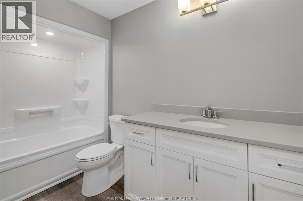 72 GRAF STREET - 20
