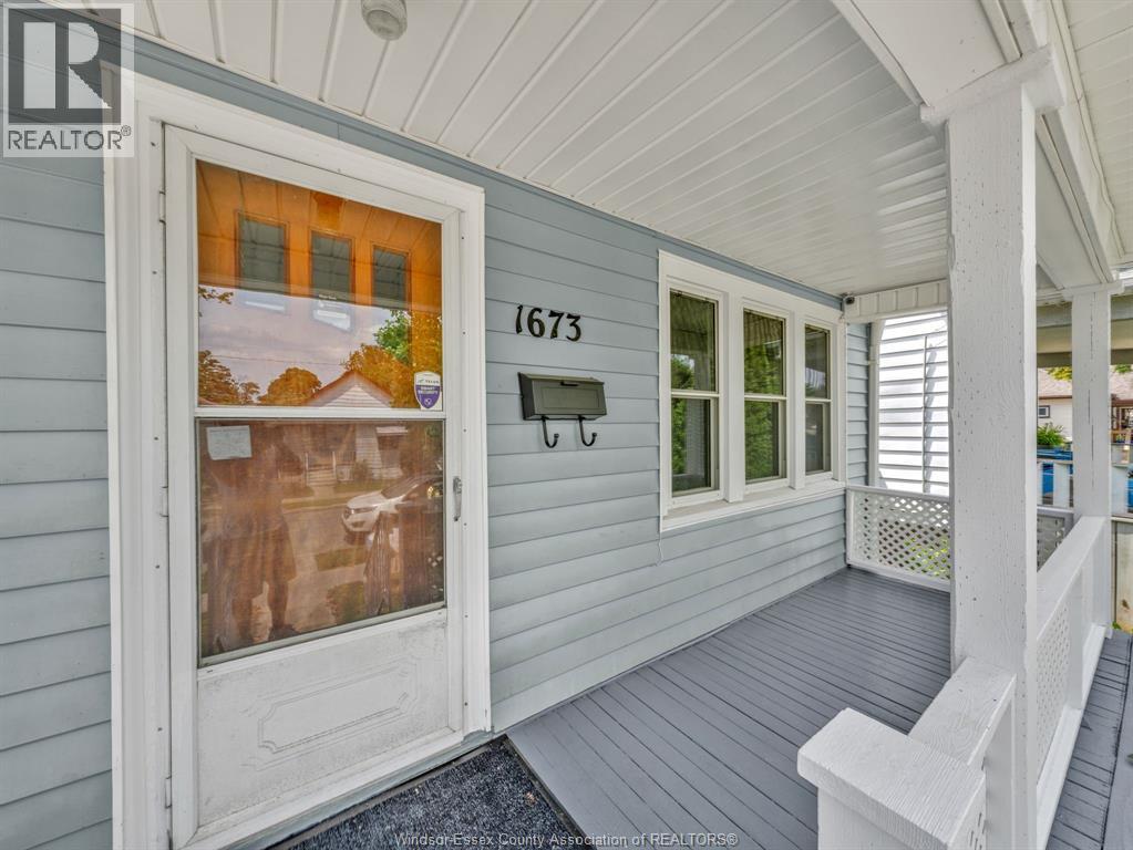 1673 Cadillac STREET - 2