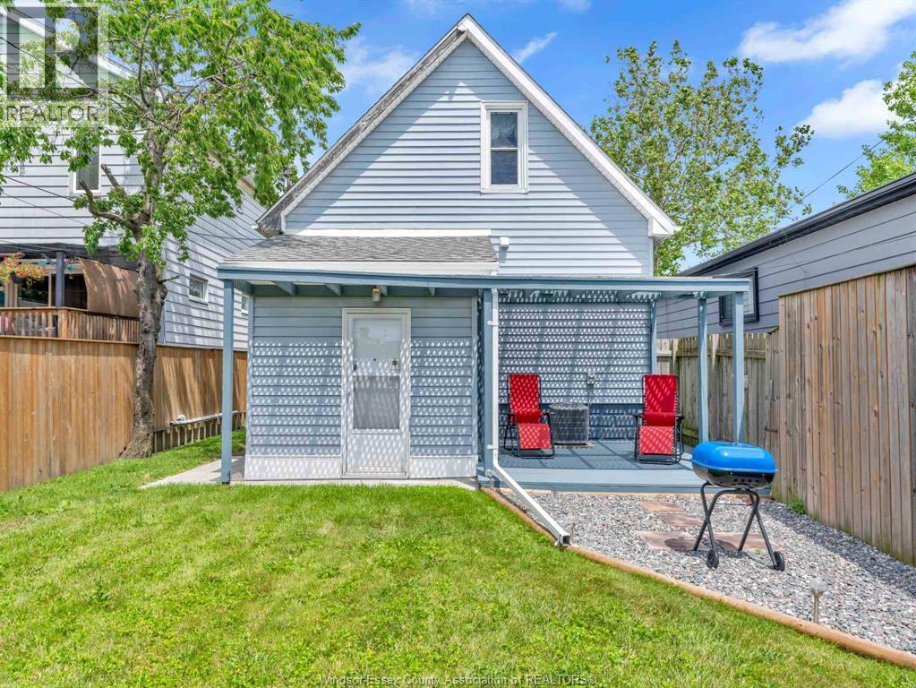 1673 Cadillac STREET - 32