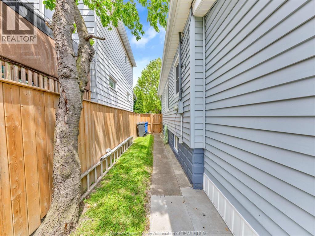 1673 Cadillac STREET - 5