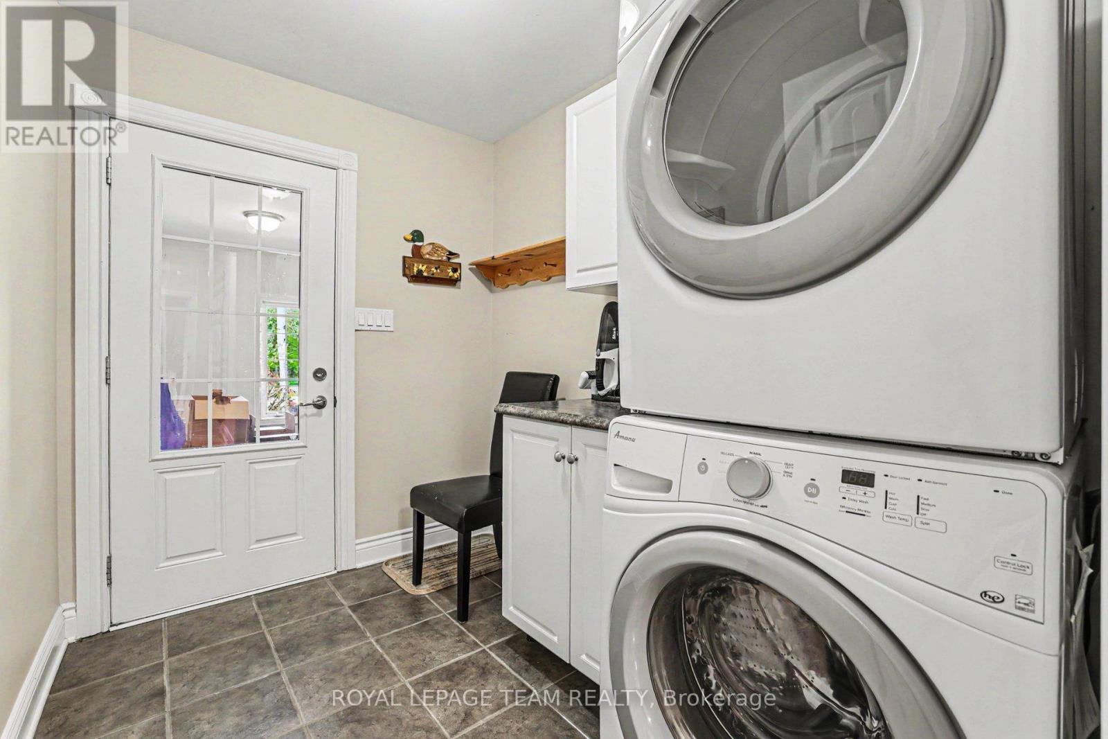 28 KIMBERLY AVENUE - Image 25