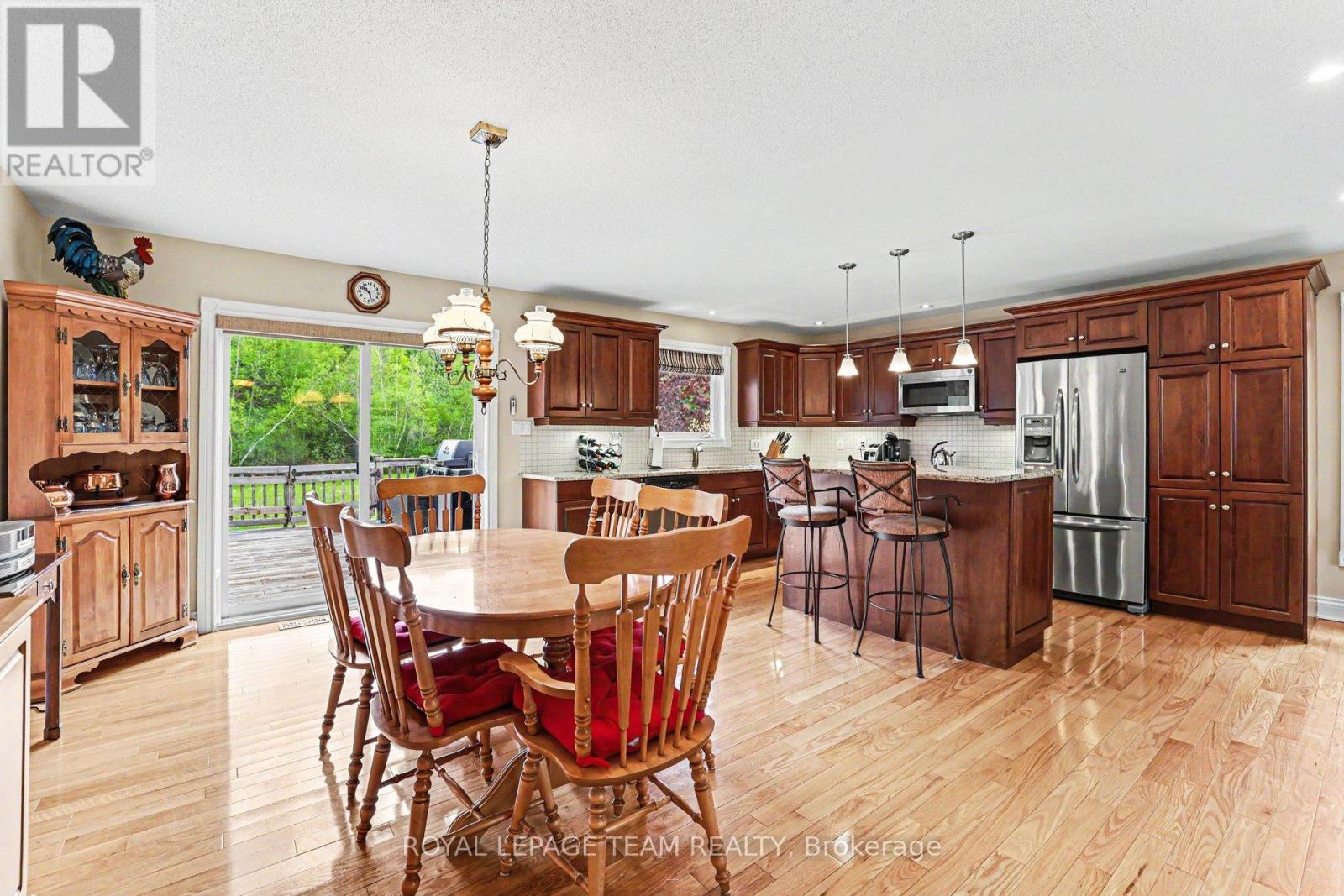 28 KIMBERLY AVENUE - 11
