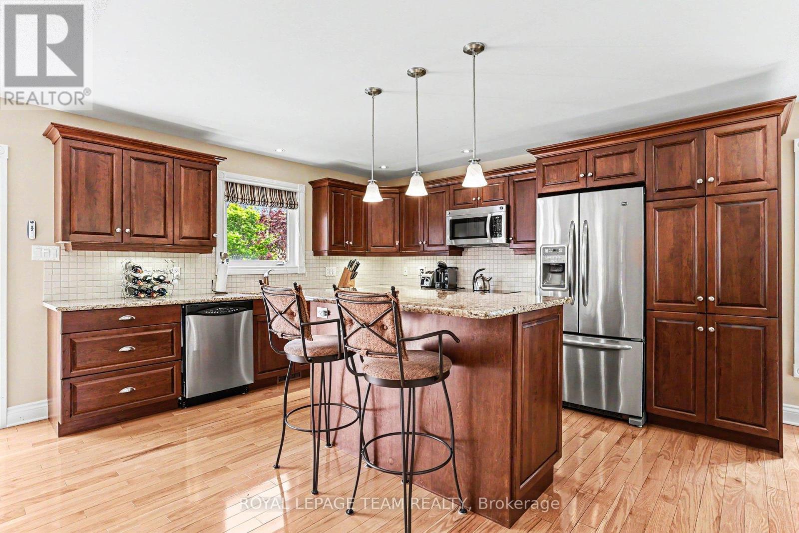 28 KIMBERLY AVENUE - 13
