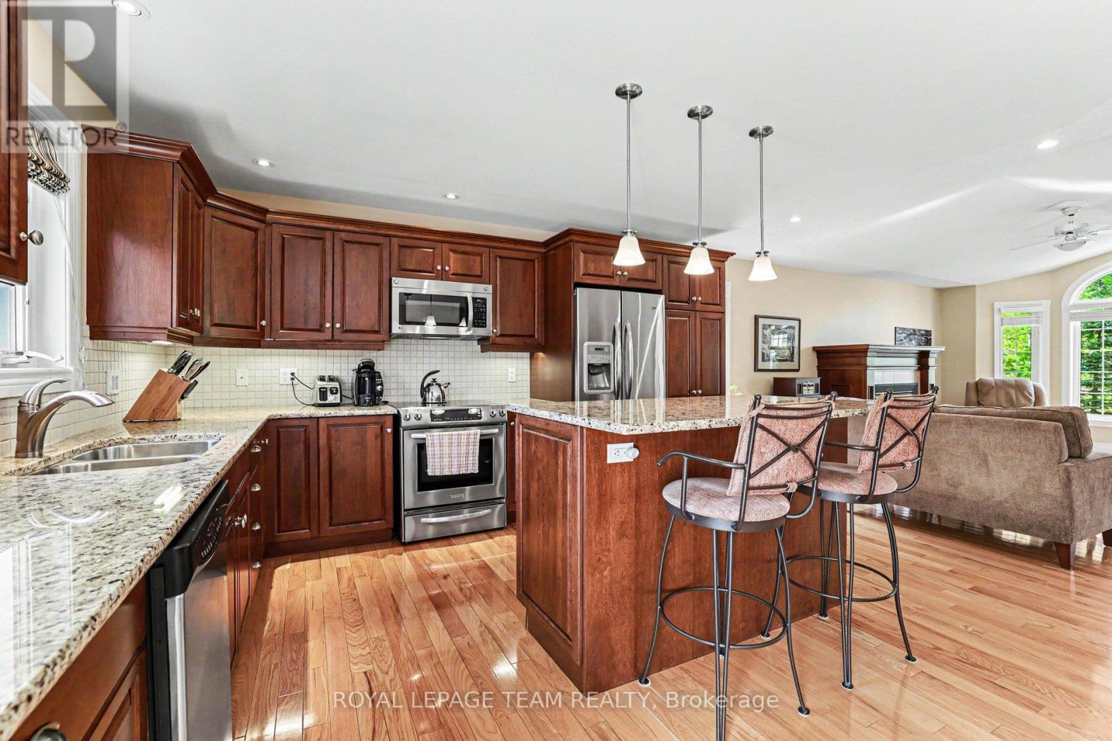 28 KIMBERLY AVENUE - 14