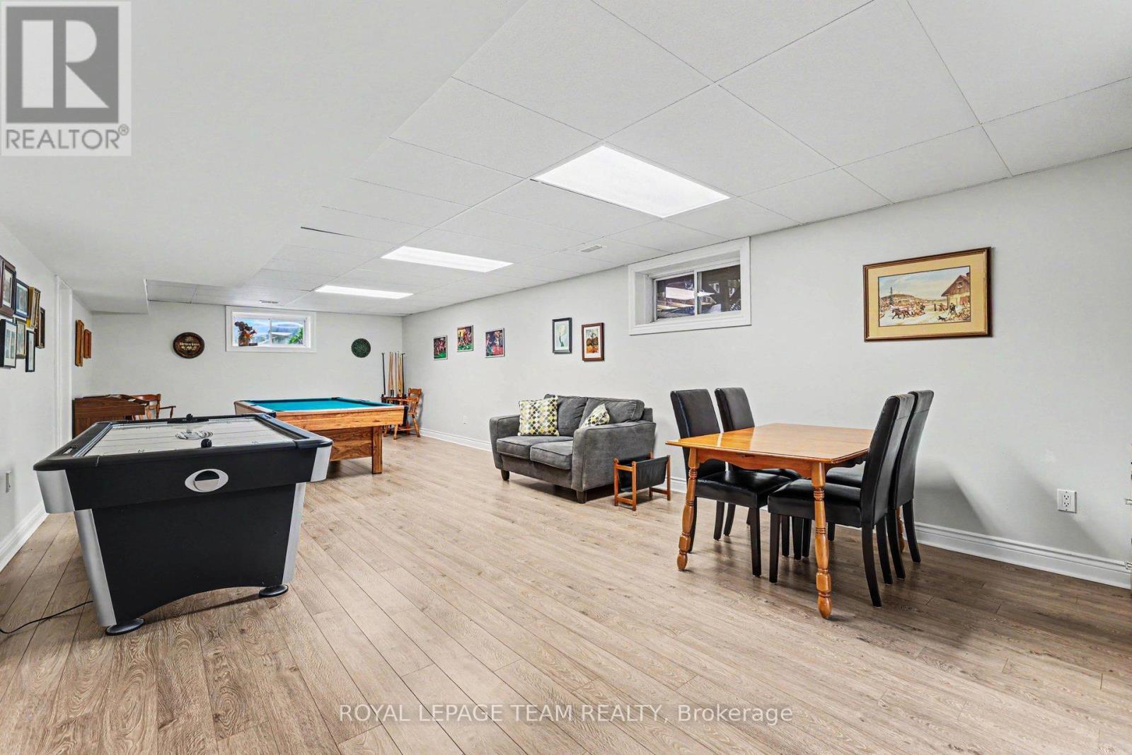 28 KIMBERLY AVENUE - 26
