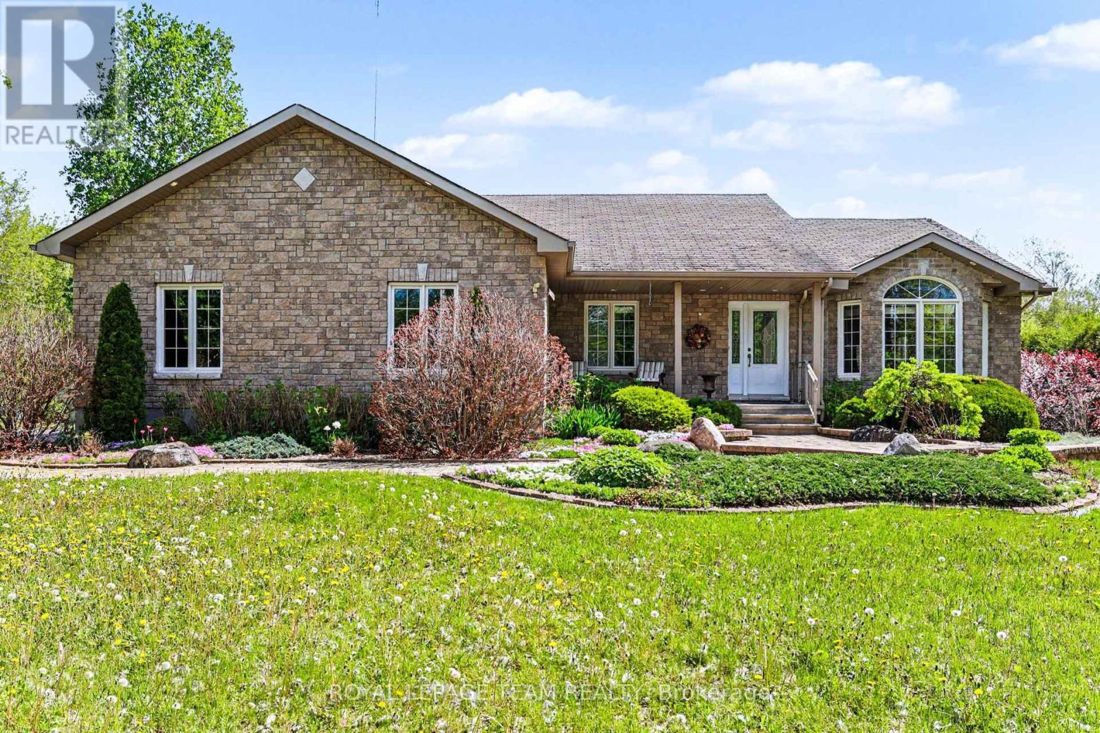 28 KIMBERLY AVENUE - 2