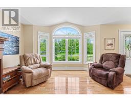 Living room - 28 Kimberly Avenue, North Grenville, ON K0G1J0 Photo 8