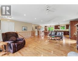 Primary Bedroom - 28 Kimberly Avenue, North Grenville, ON K0G1J0 Photo 9