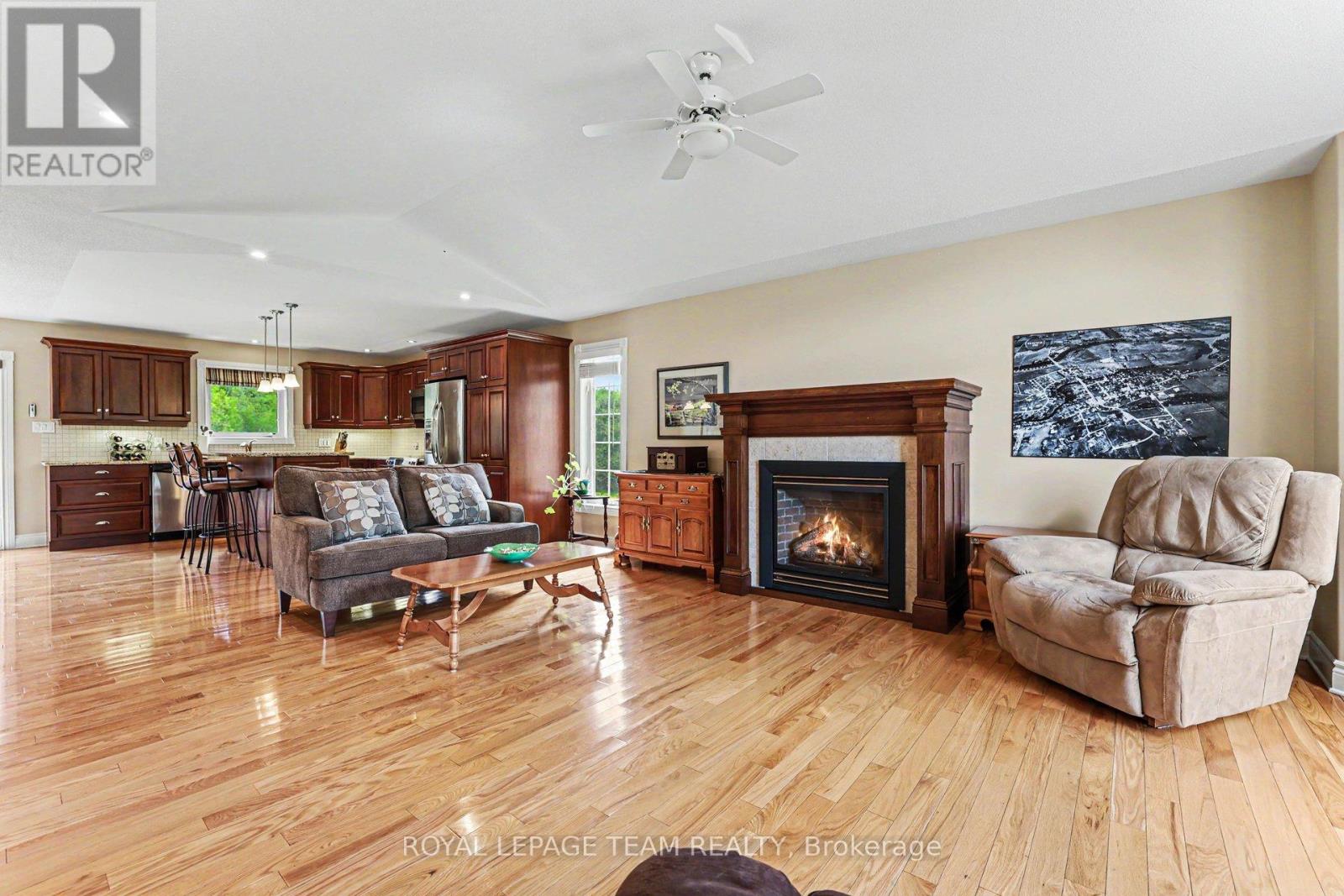 28 KIMBERLY AVENUE - Image 7