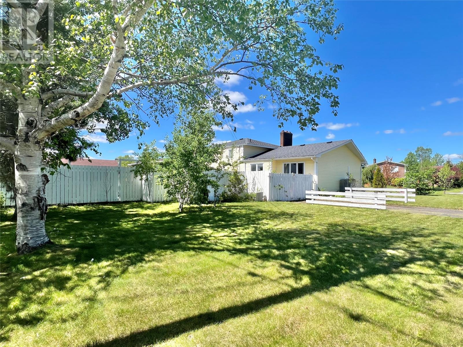 10 Southcott Drive - 3