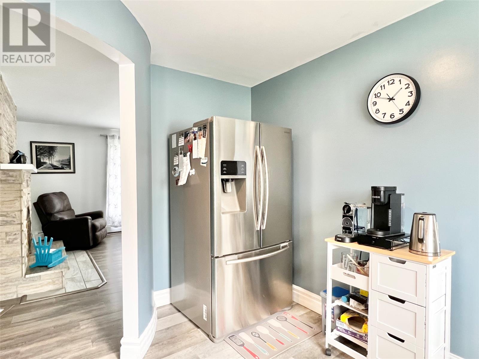 10 Southcott Drive - 24