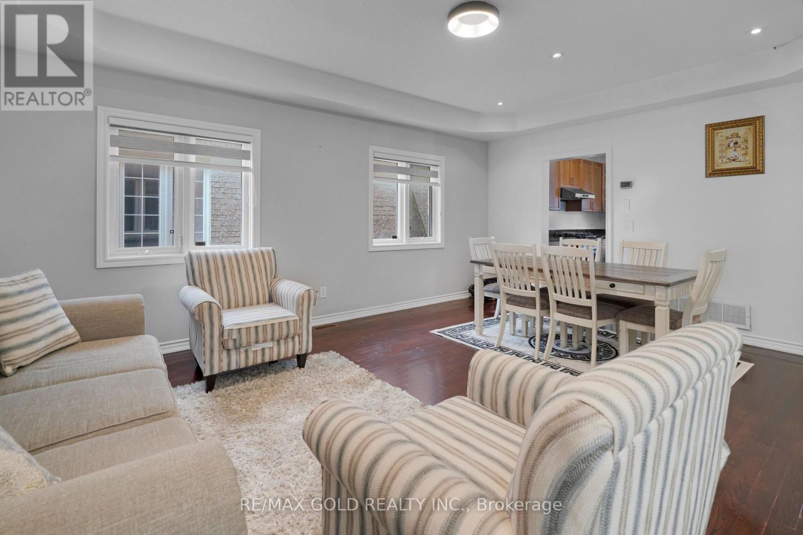 39 DARREN ROAD - 11