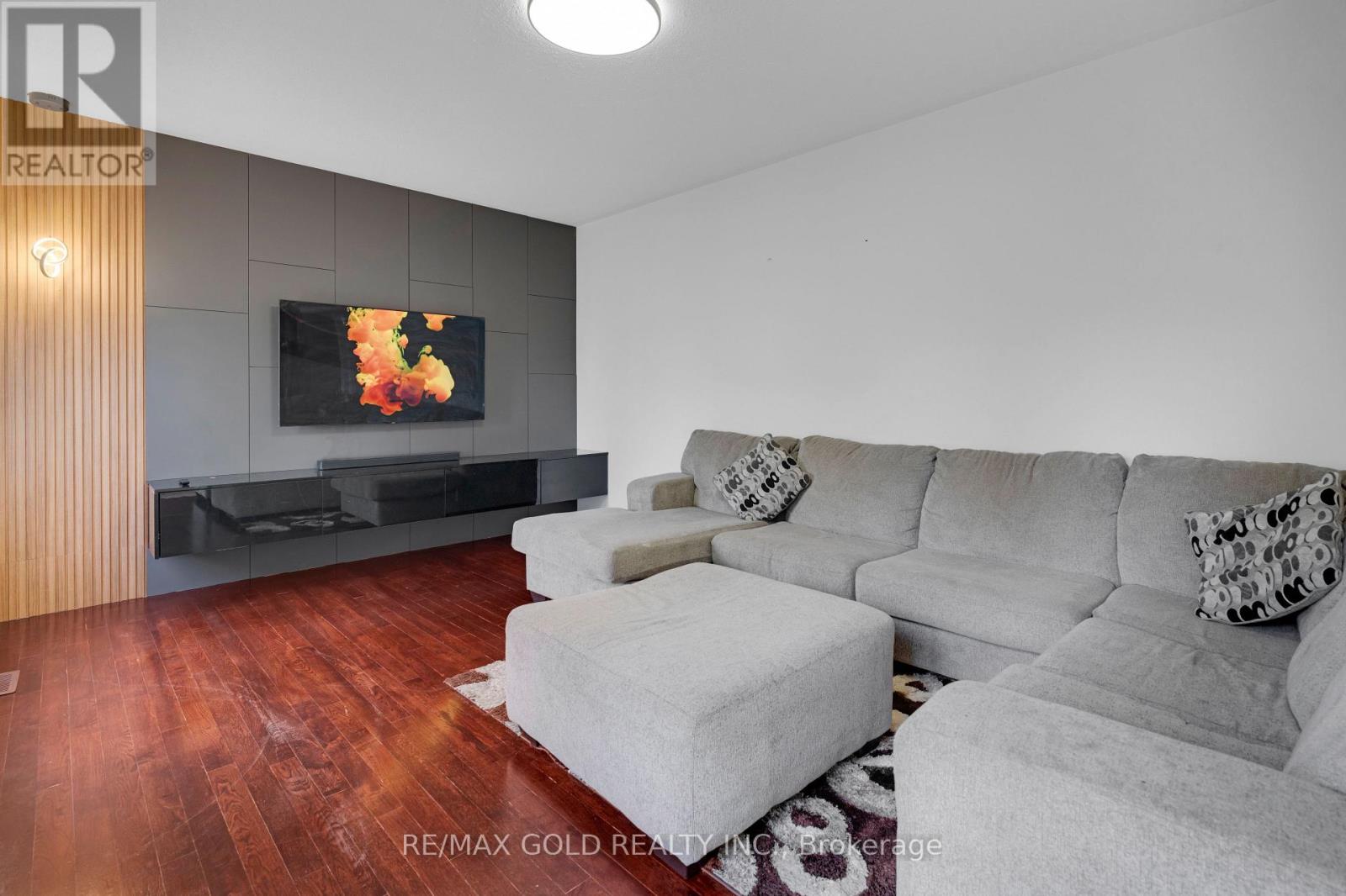 39 DARREN ROAD - 21