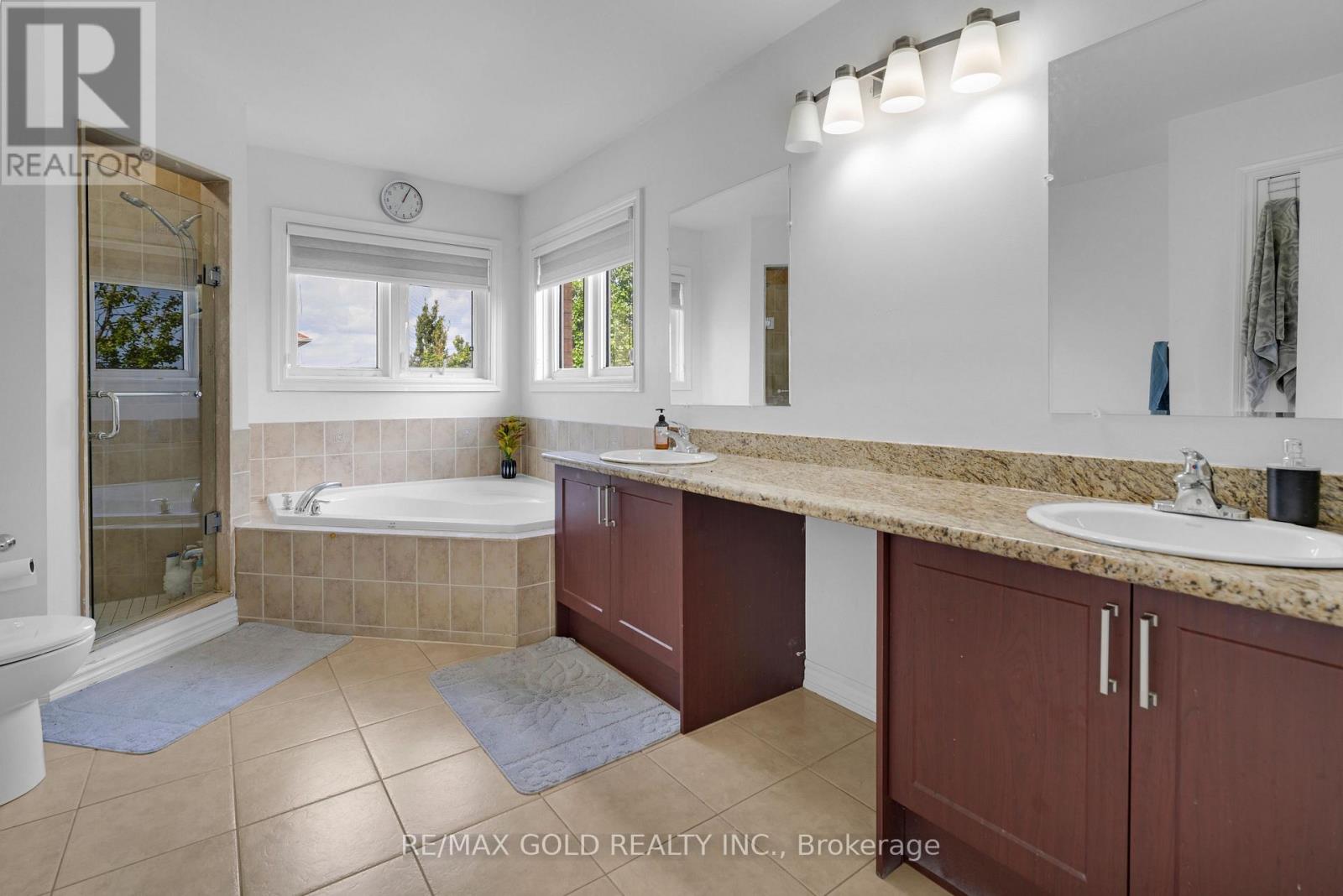 39 DARREN ROAD - 26