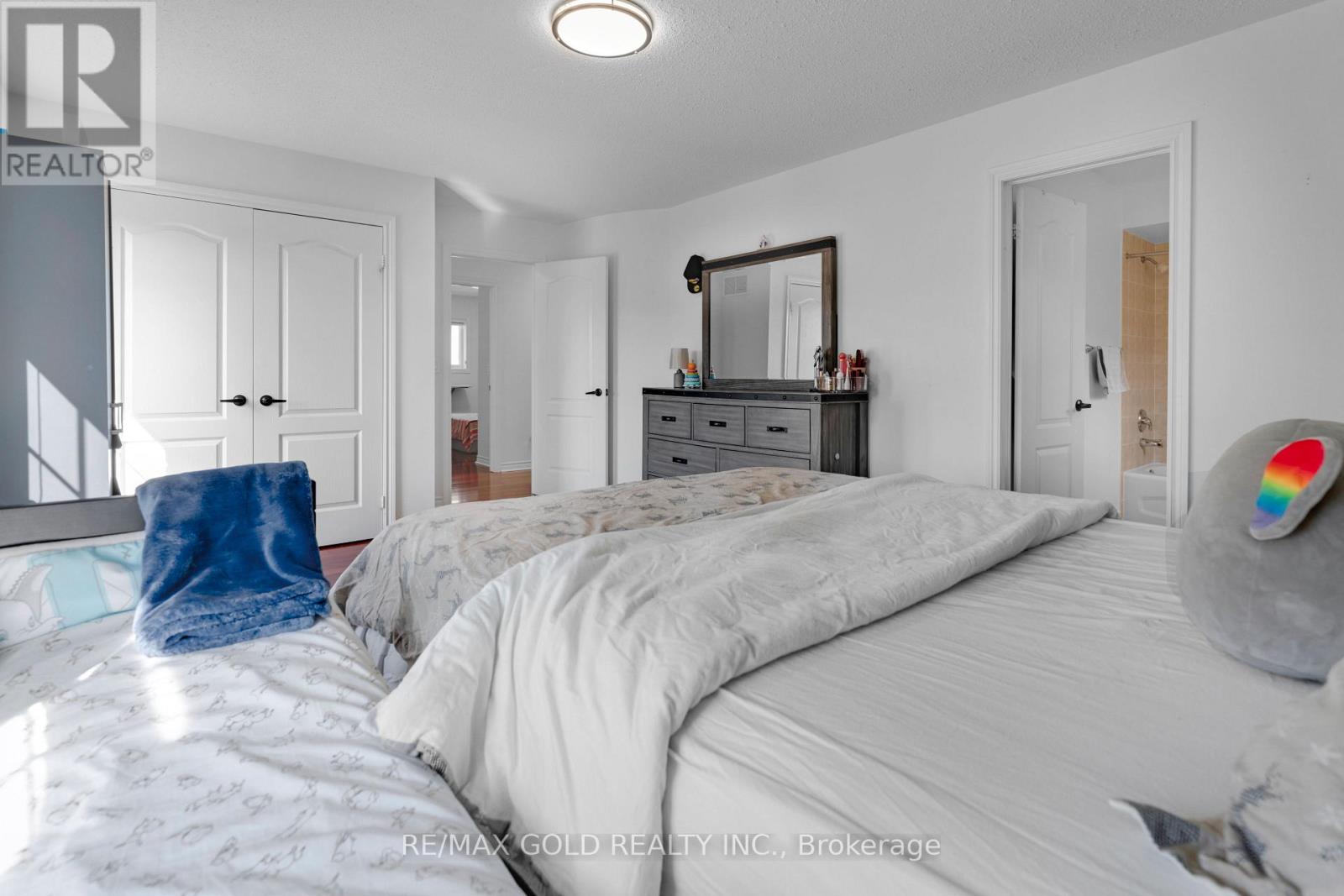 39 DARREN ROAD - 30