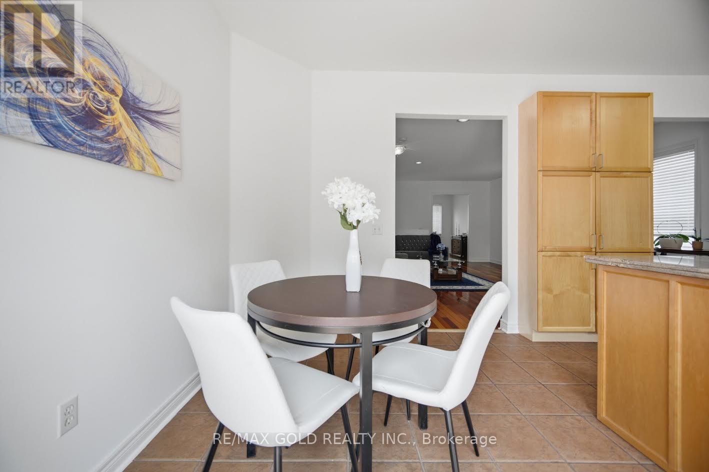 25 TREELINE BOULEVARD - 20