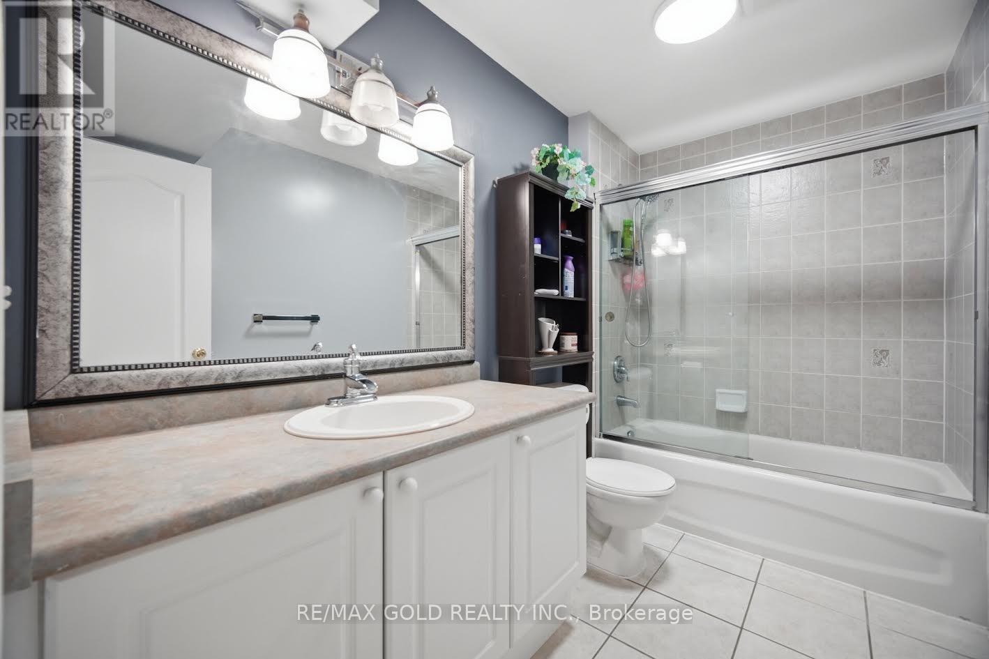 25 TREELINE BOULEVARD - 46