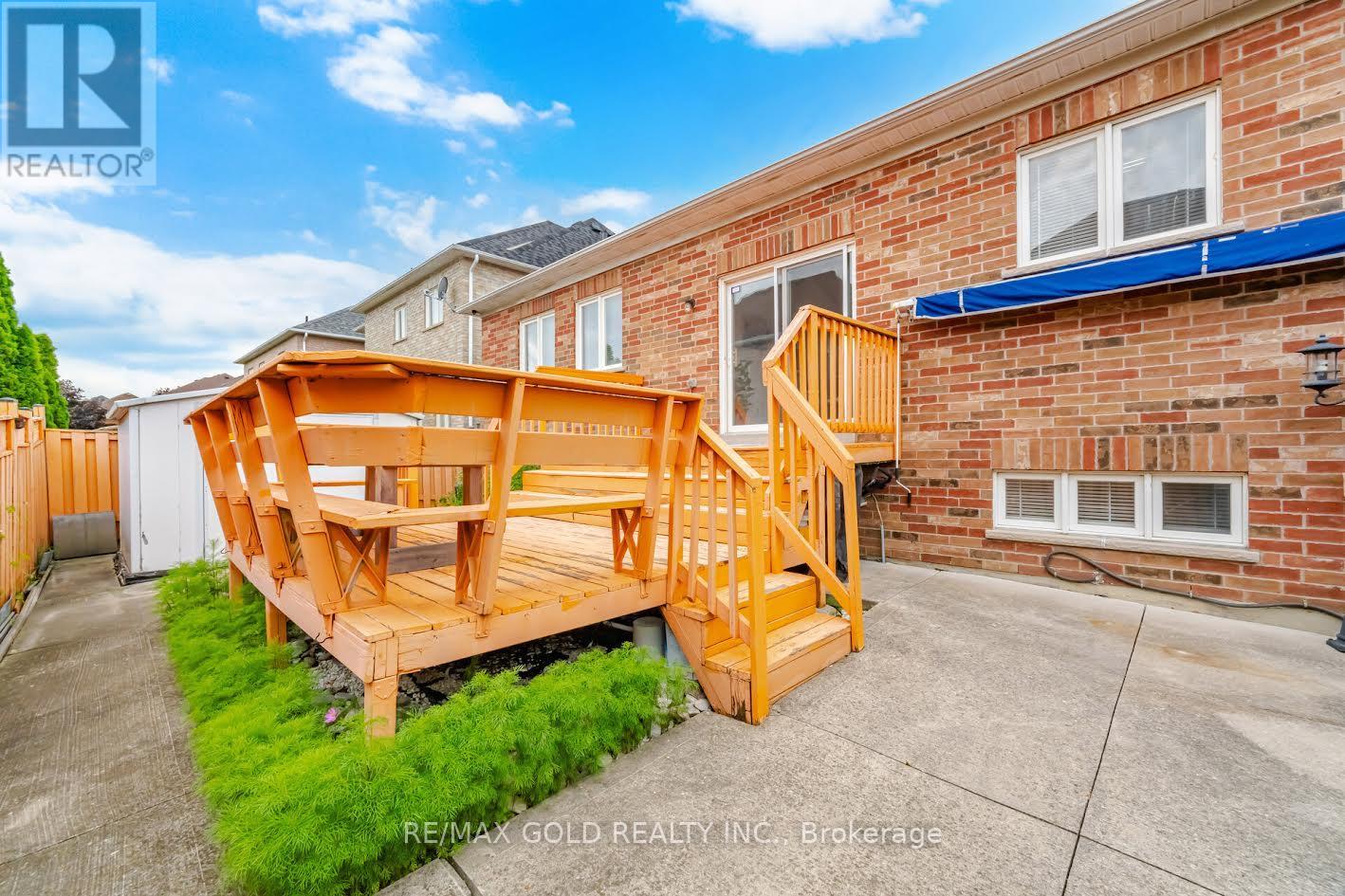 25 TREELINE BOULEVARD - 50