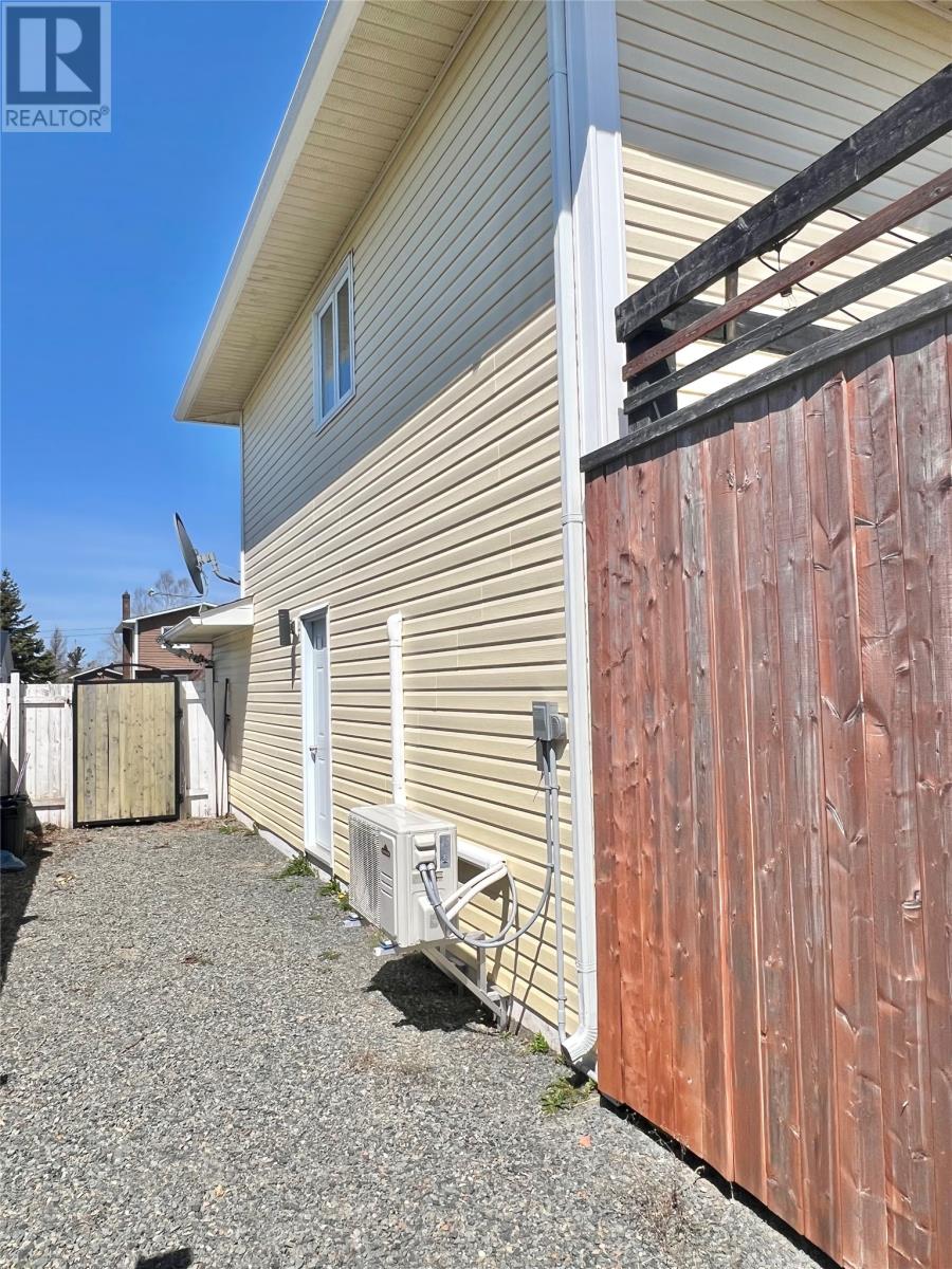 10 Southcott Drive - 7